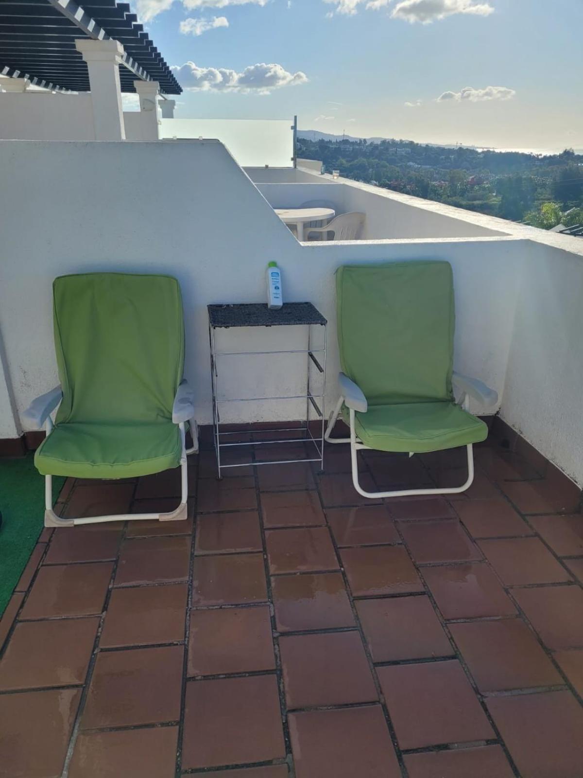 Aloha Gardens Townhouse Apartment มาร์เบยา ภายนอก รูปภาพ