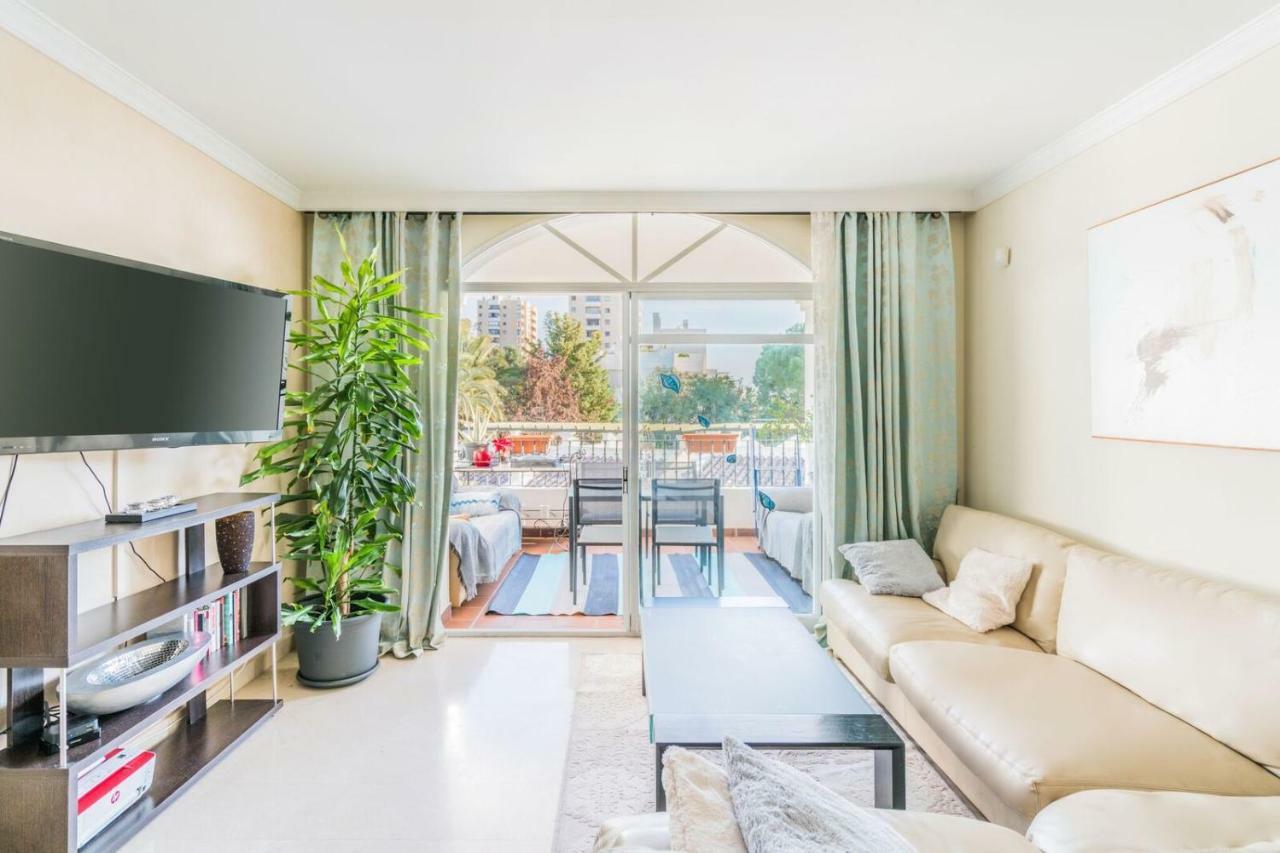 Aloha Gardens Townhouse Apartment มาร์เบยา ภายนอก รูปภาพ